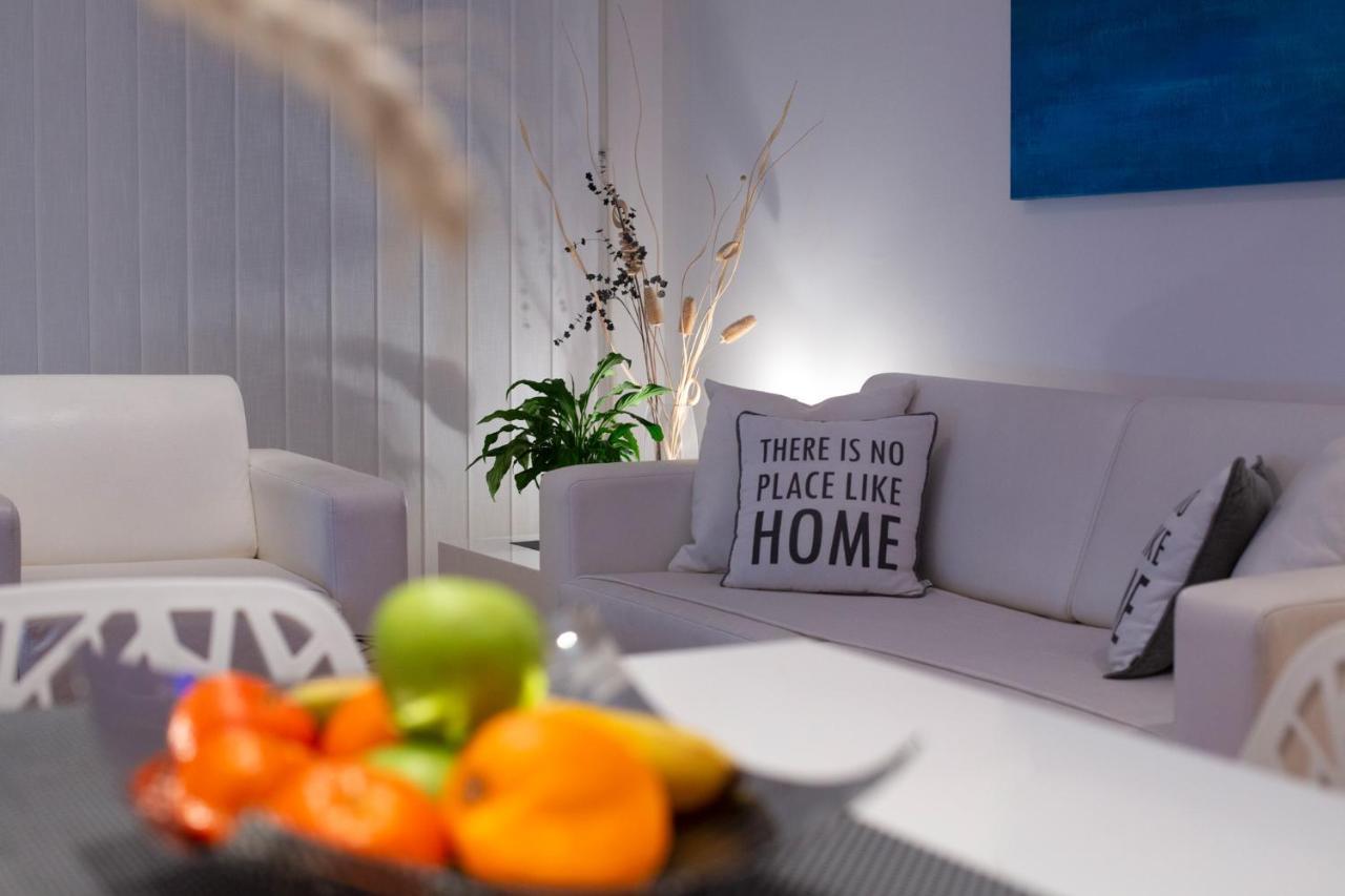 Belville Luxury Apartment Belgrad Exteriör bild