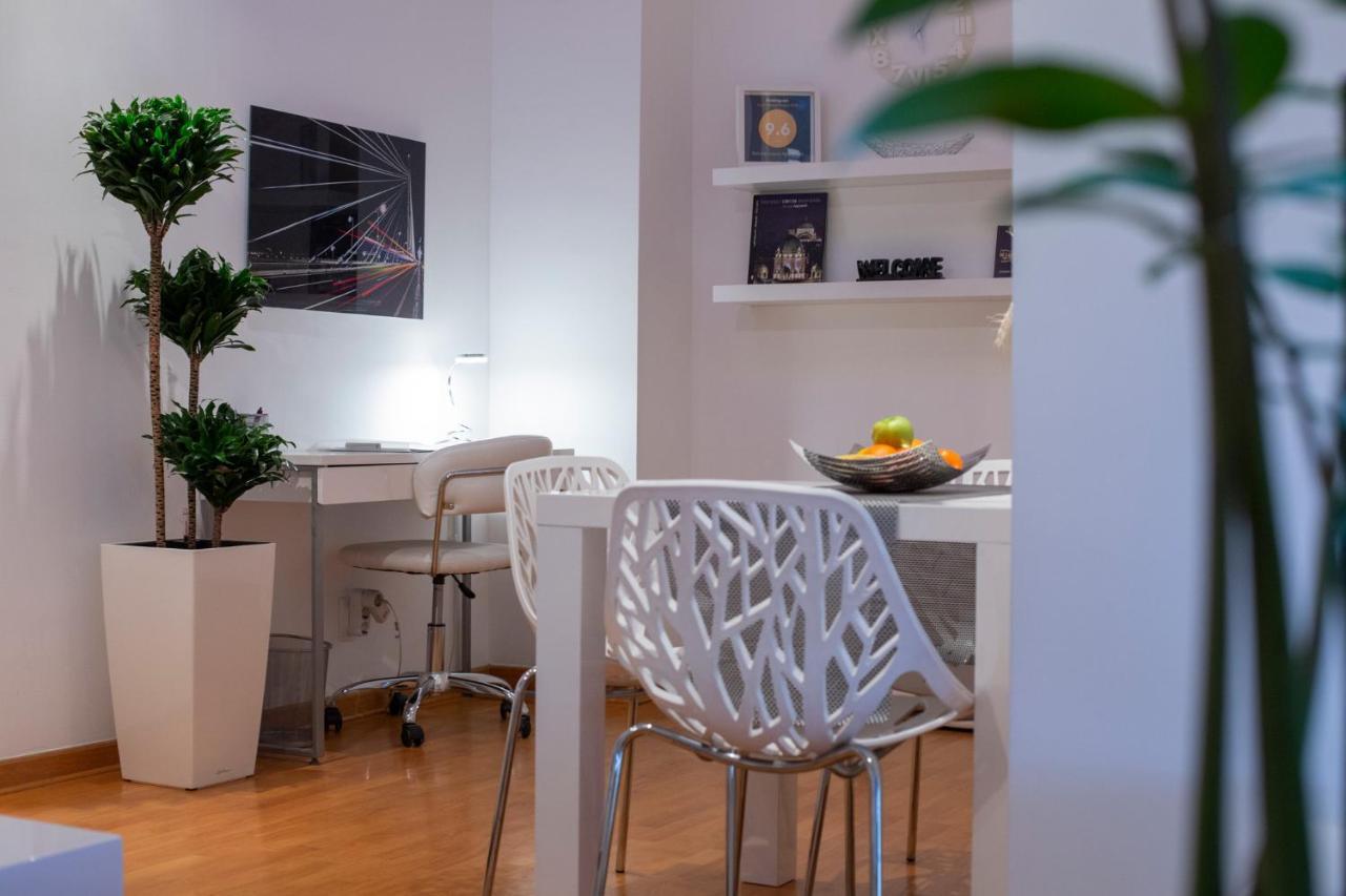 Belville Luxury Apartment Belgrad Exteriör bild